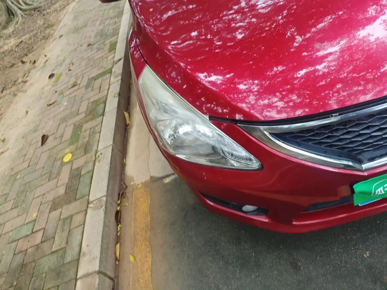 Nissan Tiida 2011 1.6T Manual Xuan Dong Edition — миниатюра 7