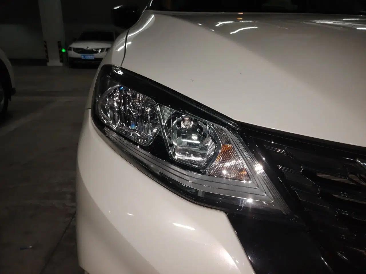 Nissan Tiida 2021 1.6L CVT Cool Edition — миниатюра 7