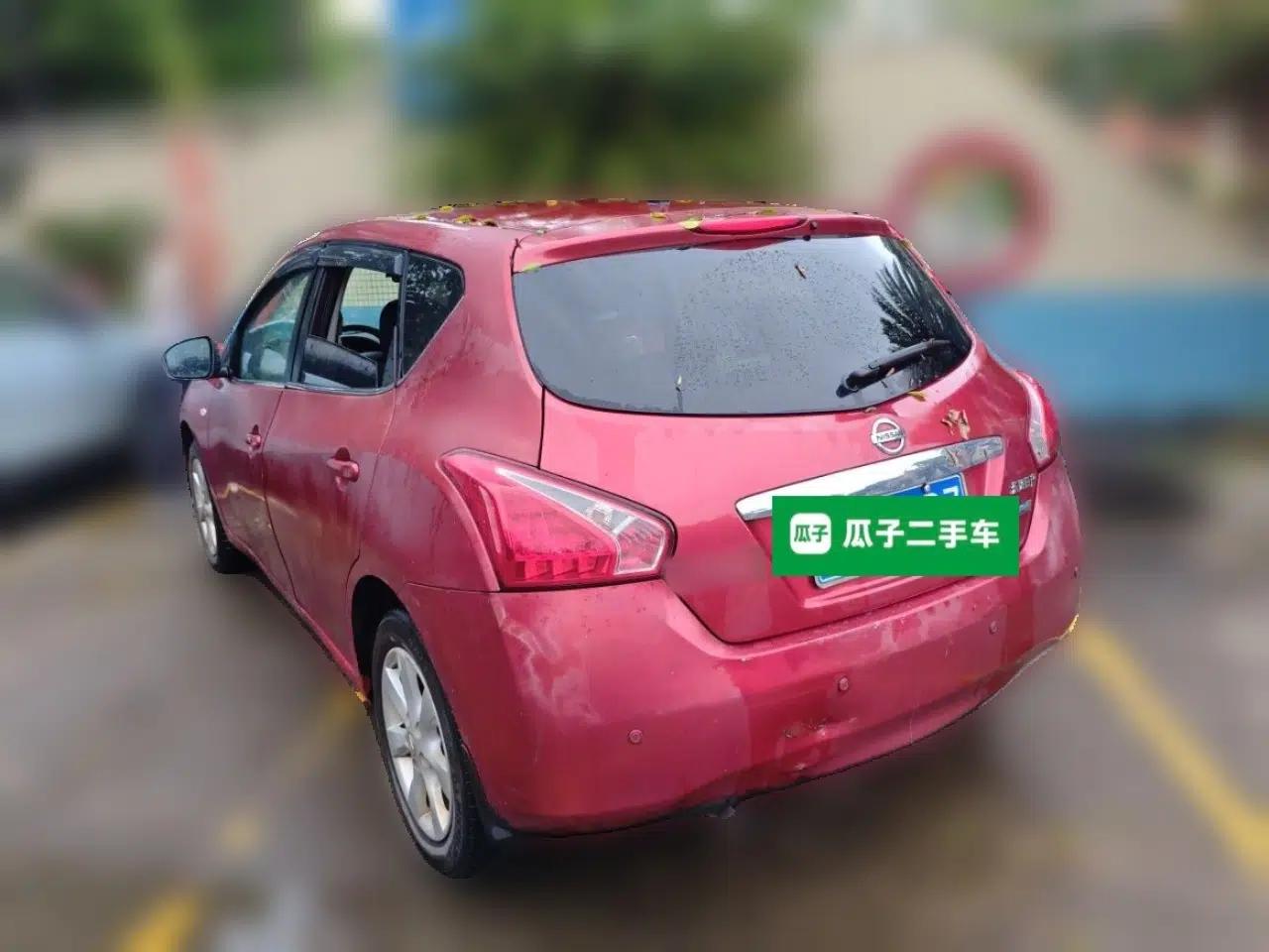 Nissan Tiida 2011 1.6L CVT Comfort Model — миниатюра 4