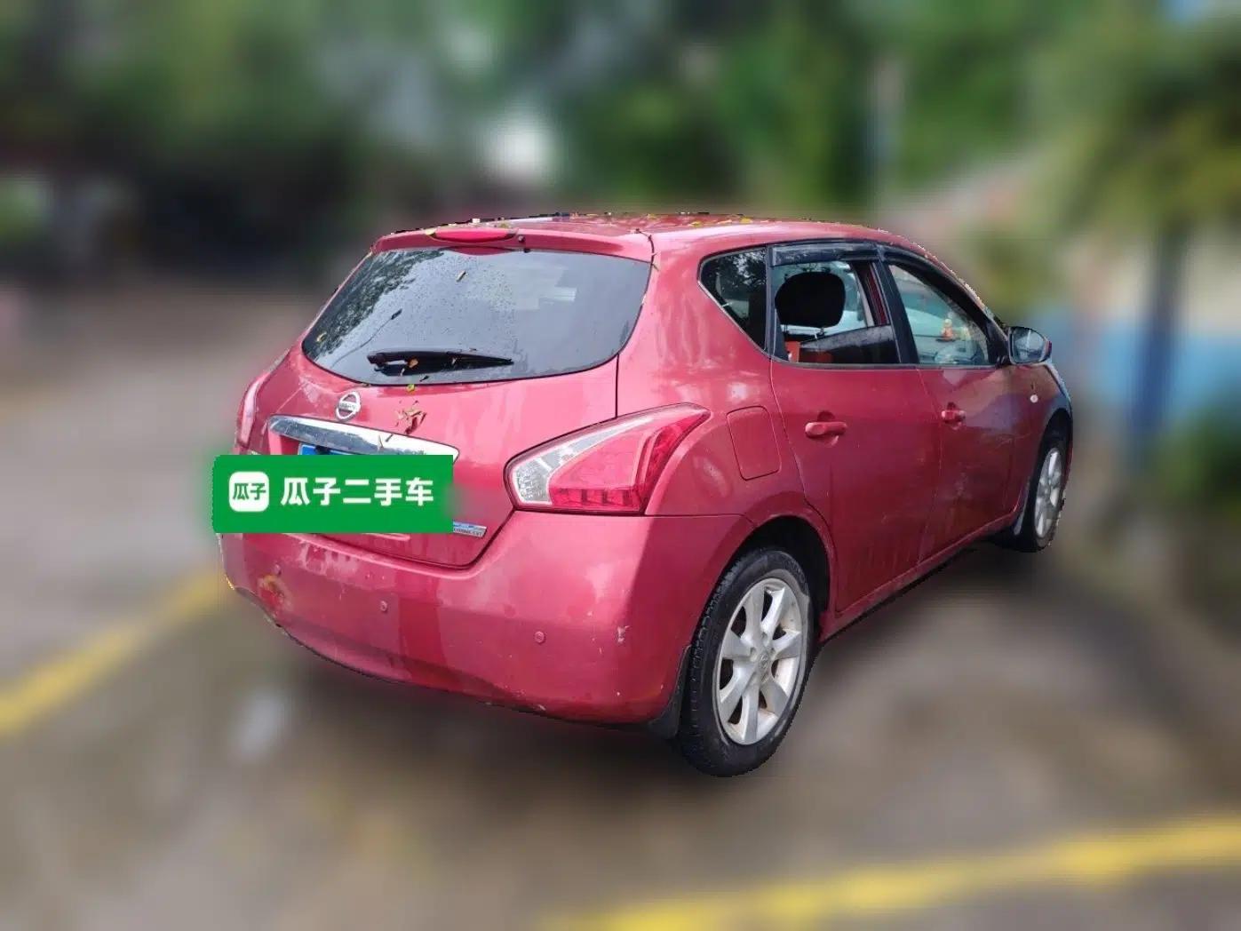 Nissan Tiida 2011 1.6L CVT Comfort Model — миниатюра 6