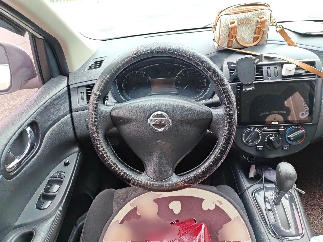 Nissan Tiida 2014 1.6L CVT Comfort Model — миниатюра 10