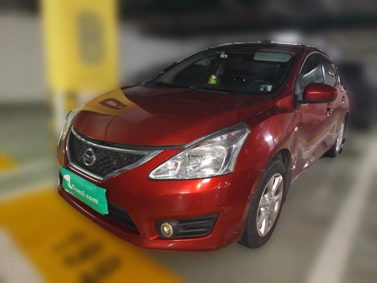 Nissan Tiida 2013 1.6L CVT Cool Cafe Edition — миниатюра 1