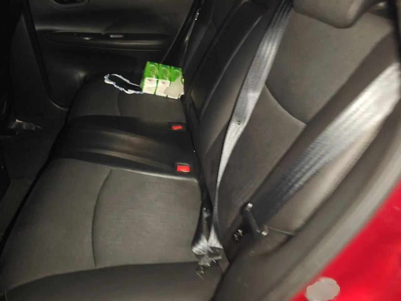 Nissan Tiida 2013 1.6L CVT Cool Cafe Edition — миниатюра 17
