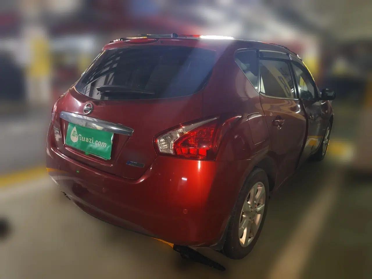 Nissan Tiida 2013 1.6L CVT Cool Cafe Edition — миниатюра 6