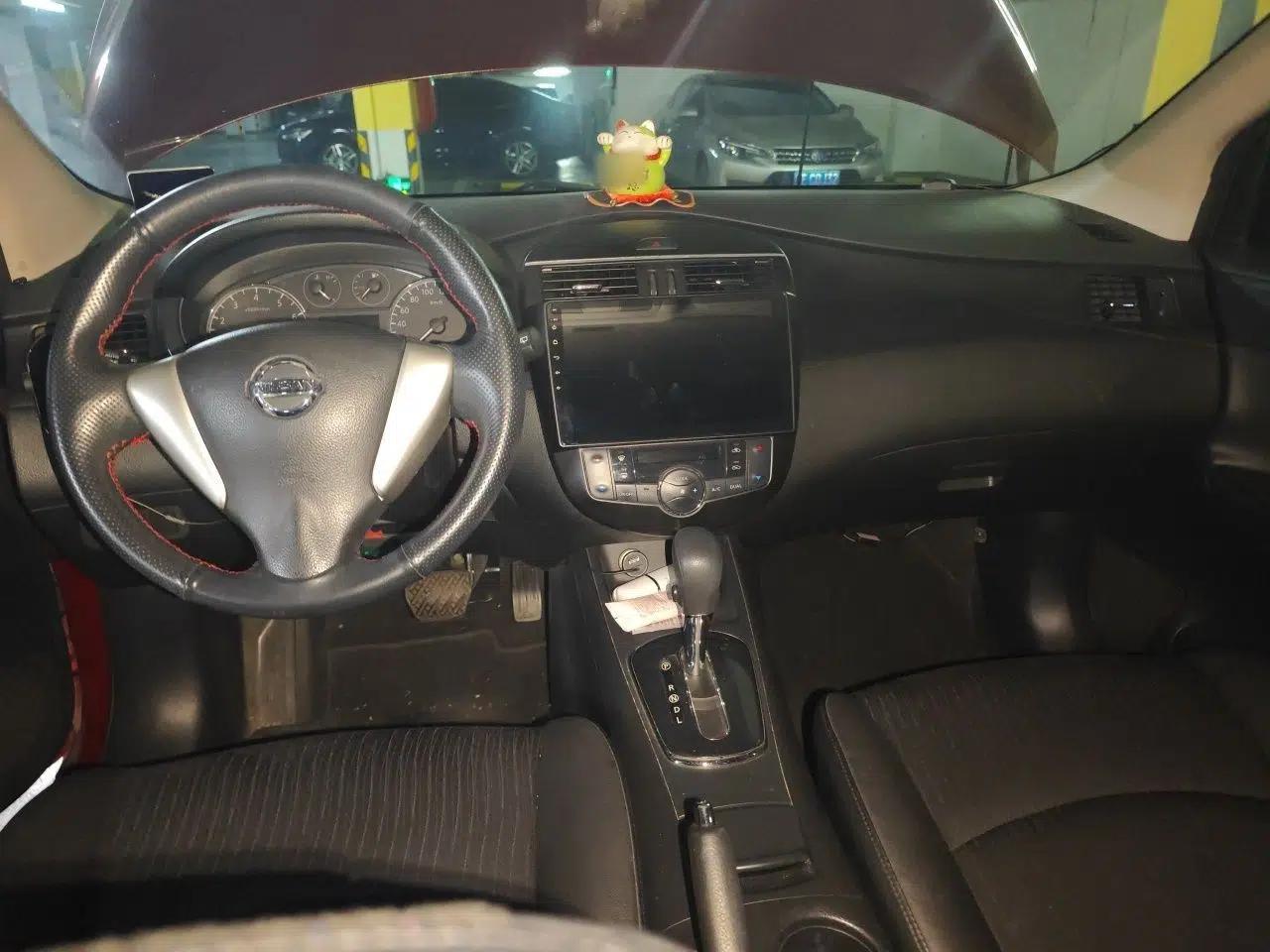 Nissan Tiida 2013 1.6L CVT Cool Cafe Edition — миниатюра 9