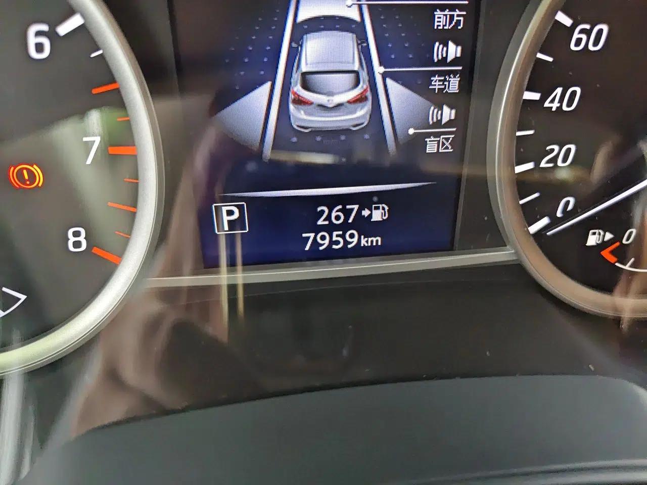 Nissan Tiida 2024 1.6L CVT Smart Drive Edition — миниатюра 12