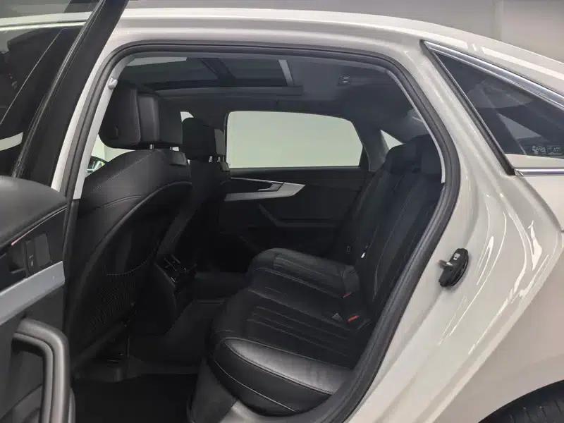 Audi A4L 2020 40 TFSI quattro Luxury Dynamic — миниатюра 11