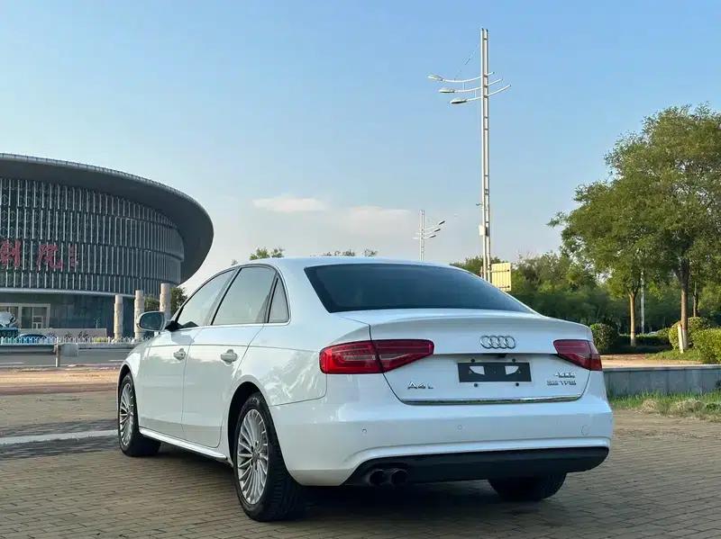 Audi A4L 2015 35 TFSI Automatic Standard Edition — миниатюра 4
