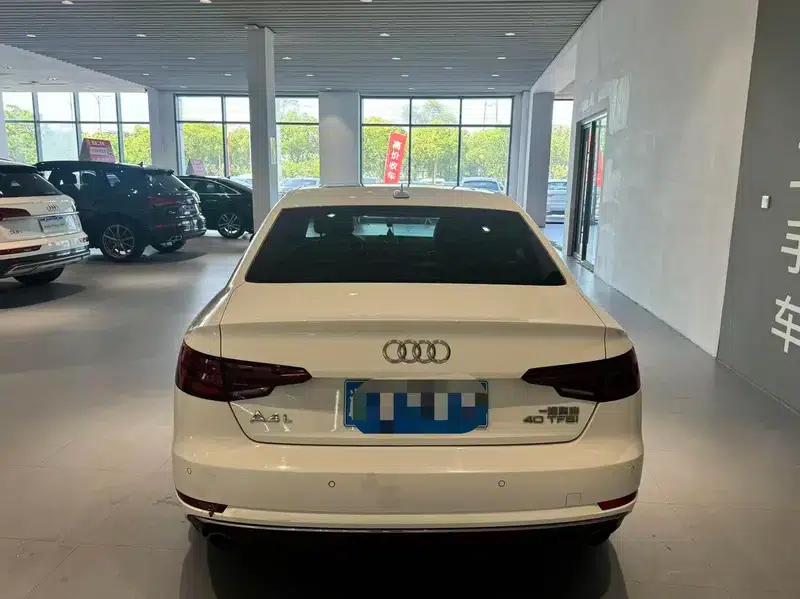Audi A4L 2018 30th Anniversary Edition 40 TFSI Progressive — миниатюра 3