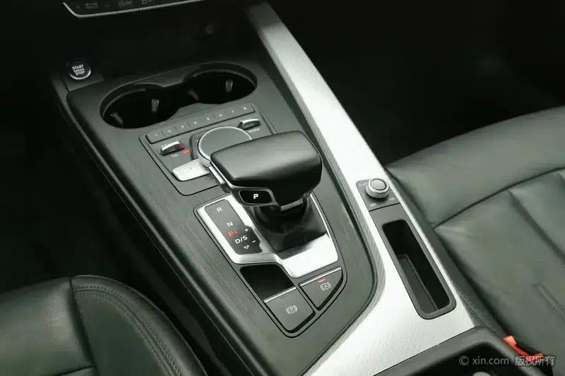 Audi A4L 2017 Plus 40 TFSI Fashion Edition — миниатюра 15