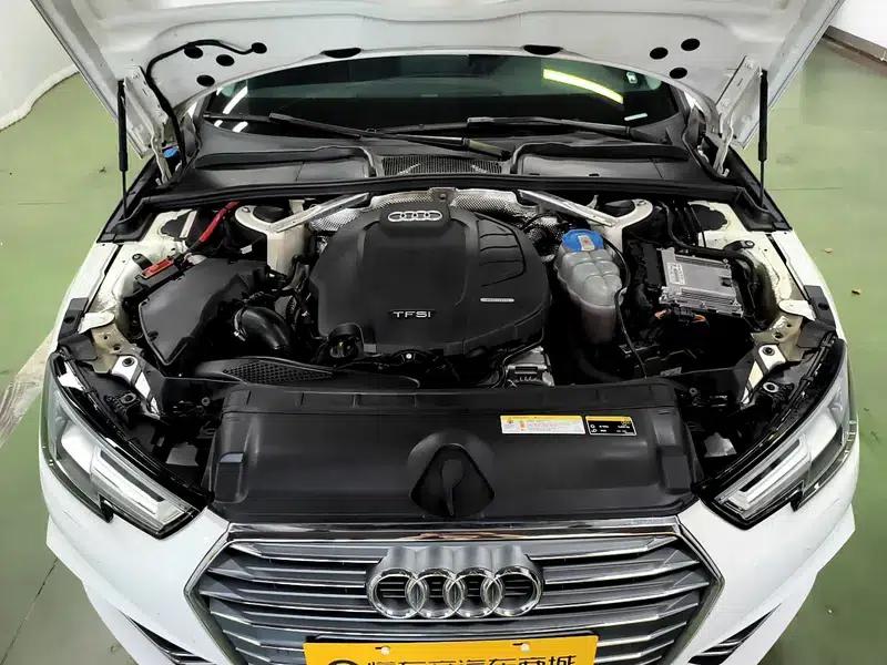 Audi A4L 2018 30th Anniversary Edition 40 TFSI Fashion Model — миниатюра 10