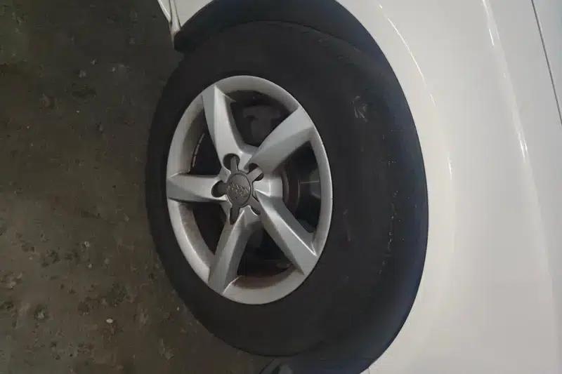 Audi A4L 2013 35 TFSI Automatic Comfort — миниатюра 9