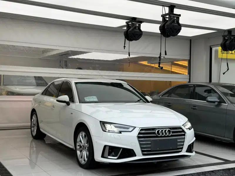 Audi A4L 2018 30th Anniversary Edition 40 TFSI Fashion Model — миниатюра 3