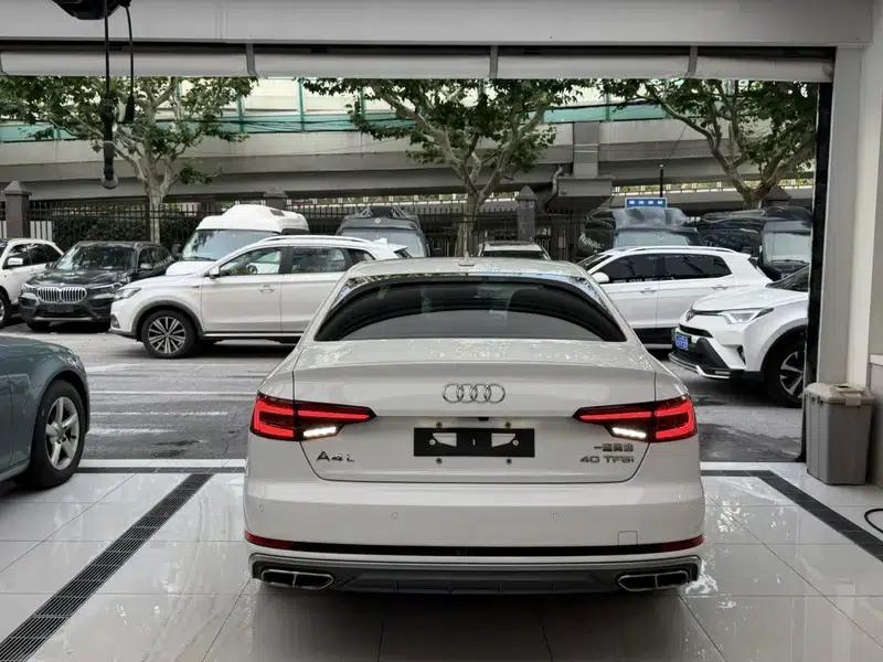 Audi A4L 2018 30th Anniversary Edition 40 TFSI Fashion Model — миниатюра 5