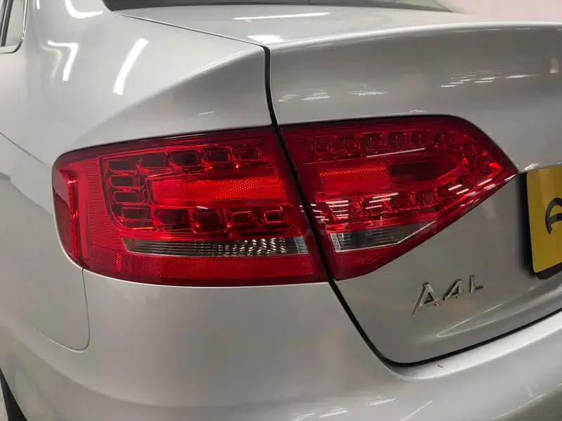 Audi A4L 2011 2.0 TFSI Technology Edition — миниатюра 13