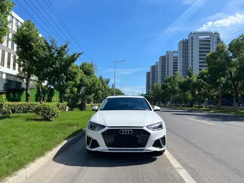 Audi A4L 2023 40 TFSI Fashion Dynamic Edition — миниатюра 2
