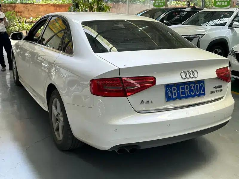 Audi A4L 2013 35 TFSI Automatic Standard Edition — миниатюра 4