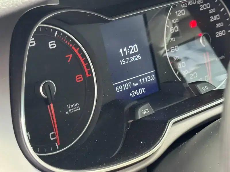 Audi A4L 2013 35 TFSI Automatic Standard Edition — миниатюра 7
