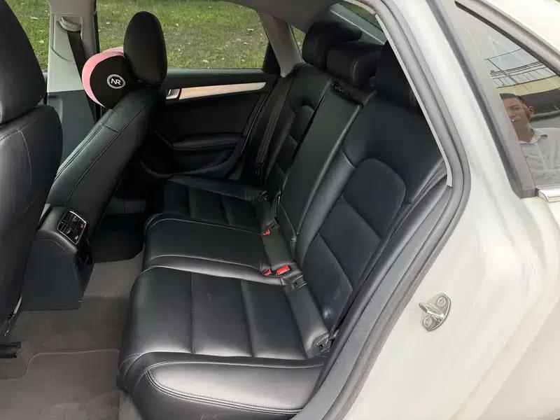 Audi A4L 2015 35 TFSI Automatic Standard Edition — миниатюра 13