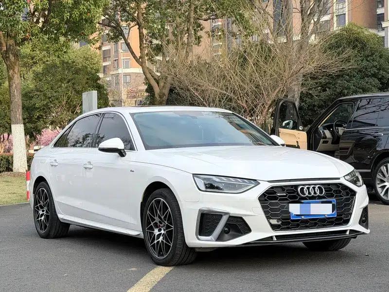 Audi A4L 2022 40 TFSI Fashion Dynamic Edition — миниатюра 3