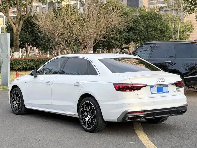 Audi A4L 2022 40 TFSI Fashion Dynamic Edition — миниатюра 5