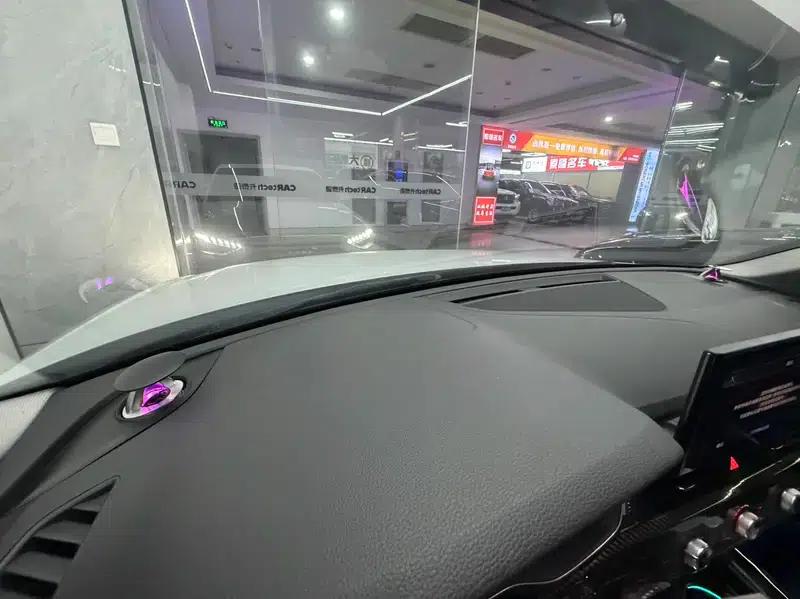 Audi A4L 2022 40 TFSI Fashion Dynamic Edition — миниатюра 10
