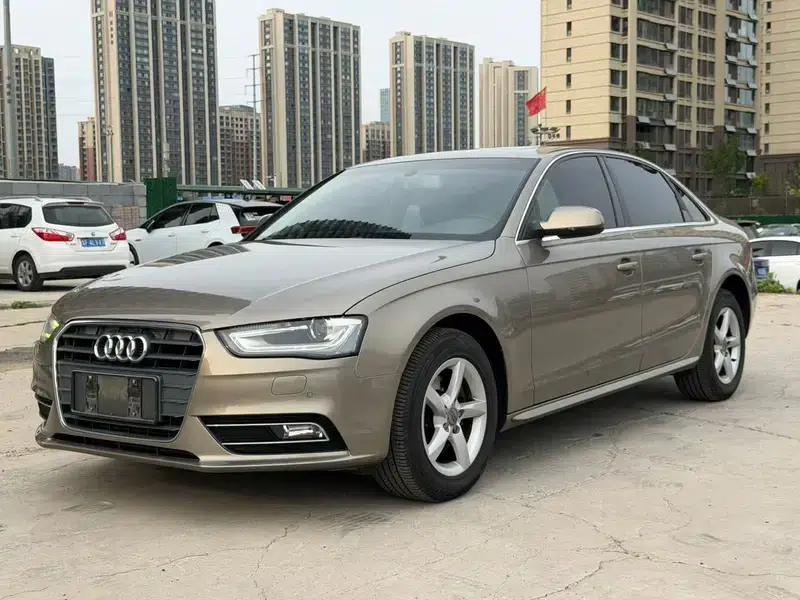 Audi A4L 2013 35 TFSI Automatic Standard Edition — миниатюра 1