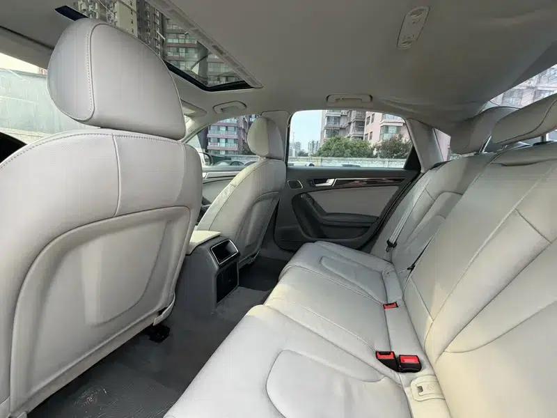 Audi A4L 2013 35 TFSI Automatic Standard Edition — миниатюра 9