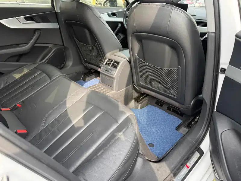 Audi A4L 2018 30th Anniversary Edition 40 TFSI Progressive — миниатюра 17