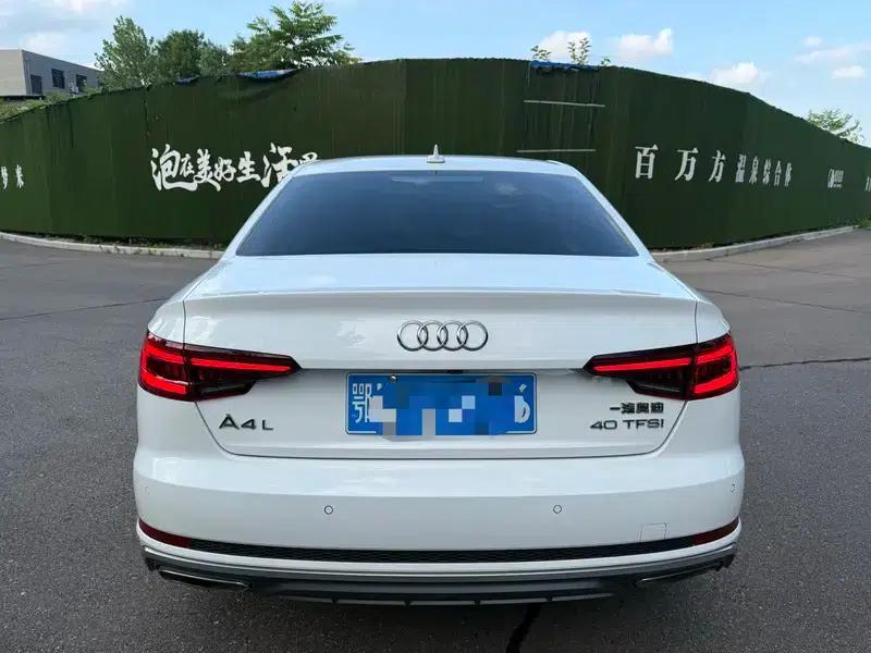 Audi A4L 2018 30th Anniversary Edition 40 TFSI Fashion Model — миниатюра 5