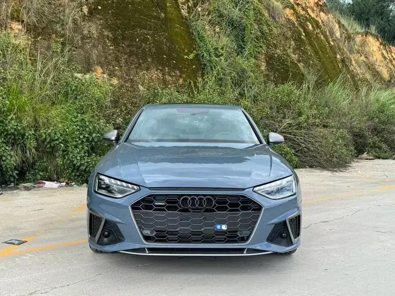 Audi A4L 2022 40 TFSI quattro RS Package (Sports Edition) — миниатюра 2