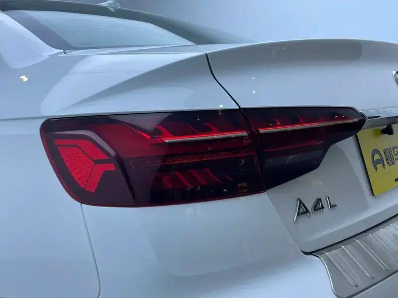 Audi A4L 2020 40 TFSI Fashion Dynamic Edition — миниатюра 13