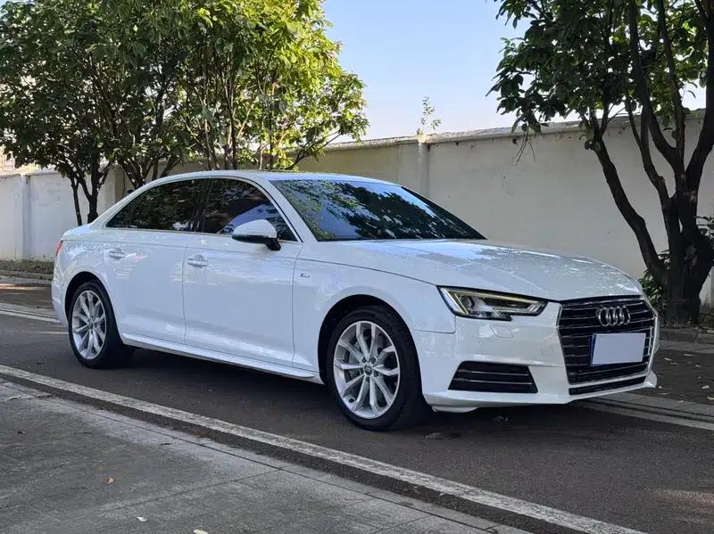 Audi A4L 2017 Plus 45 TFSI quattro Fashion Edition — миниатюра 3