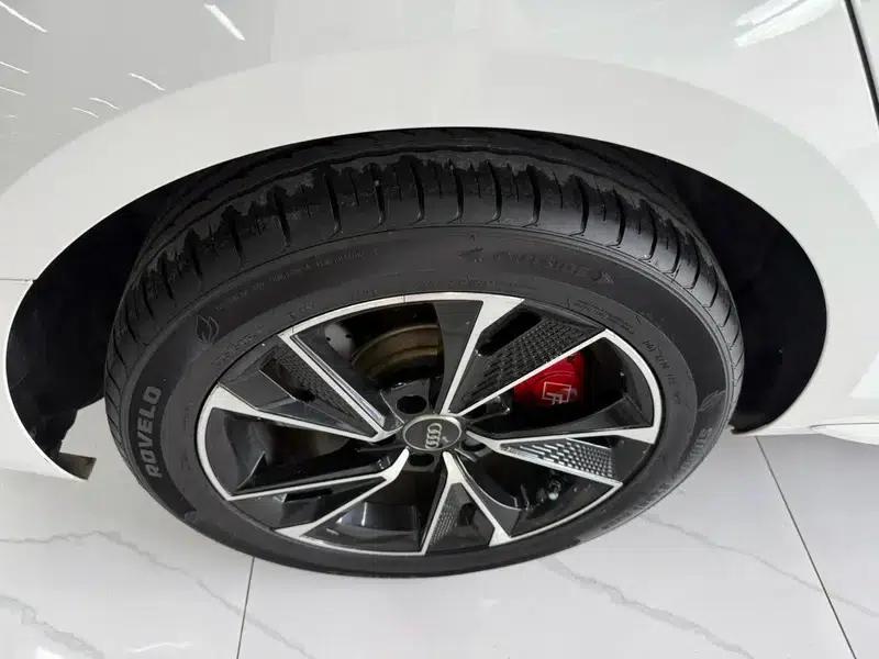 Audi A4L 2018 30th Anniversary Edition 40 TFSI Progressive — миниатюра 9