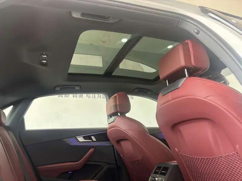 Audi A4L 2025 2 Million Unit Enjoyment Edition 40 TFSI Luxury Dynamic B&O Starry Night Edition — миниатюра 29