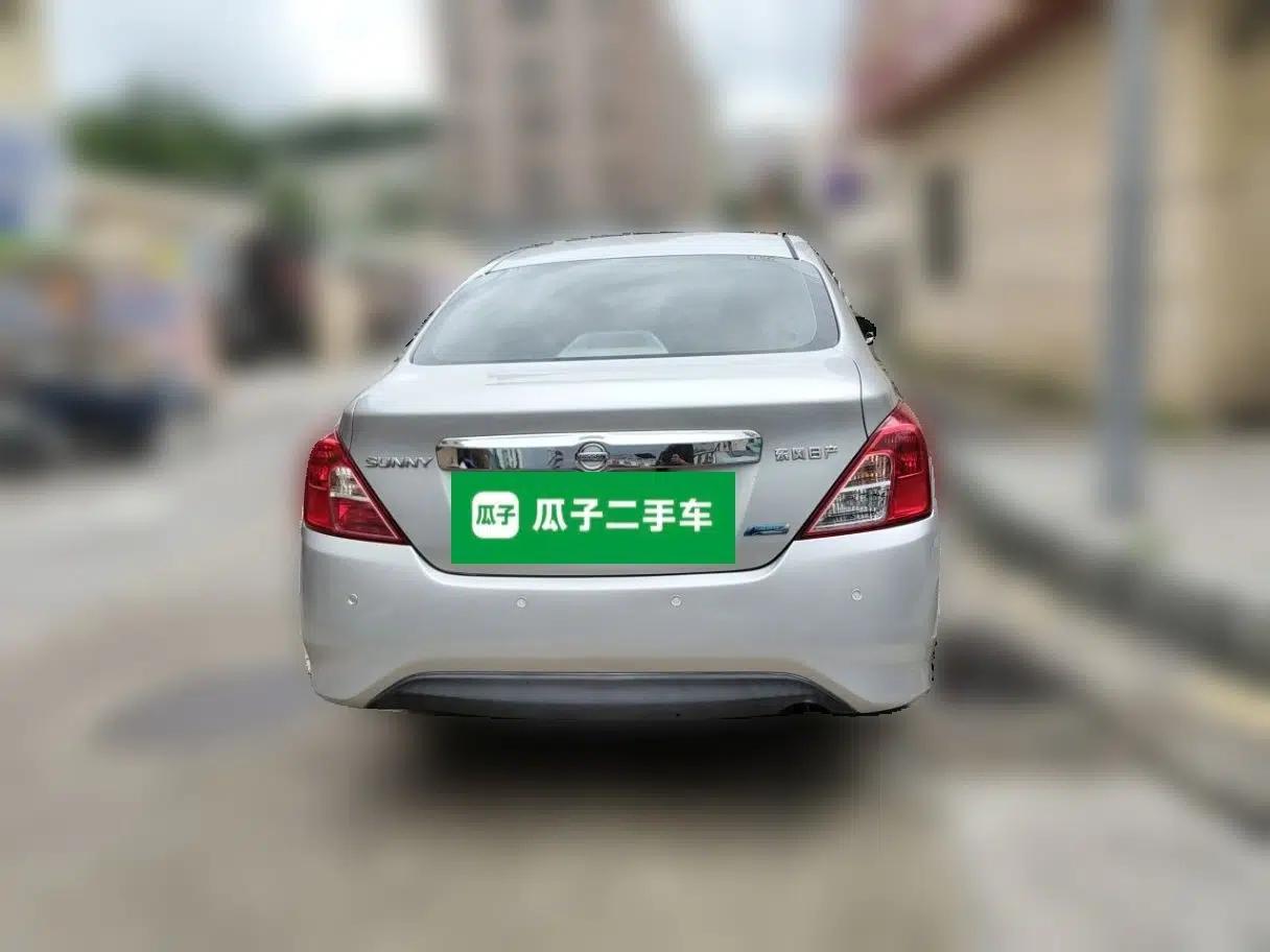 Nissan Sunny 2015 1.5XE Manual Comfort Edition — миниатюра 5