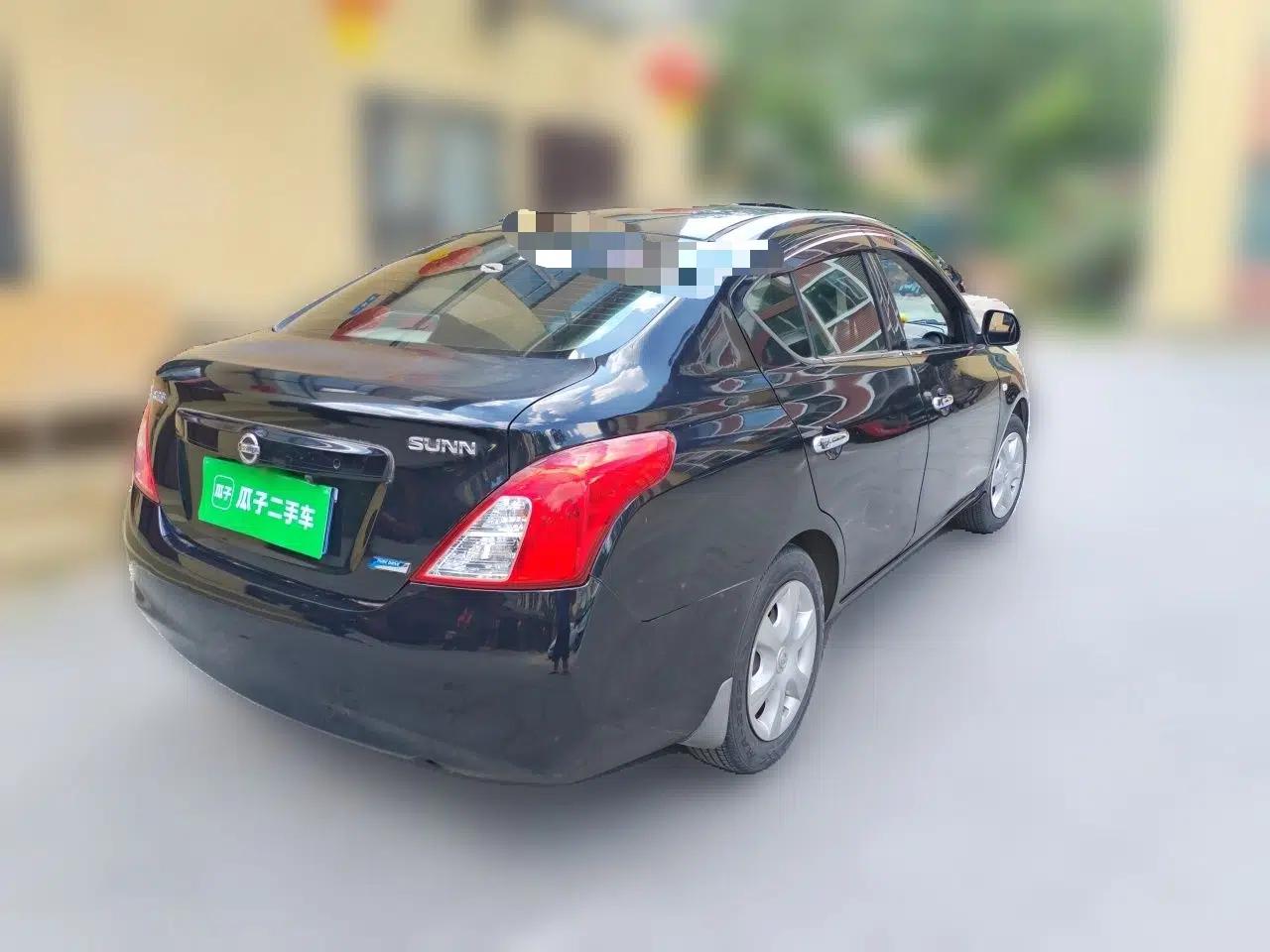 Nissan Sunny 2011 1.5XE Manual Comfort Edition — миниатюра 6