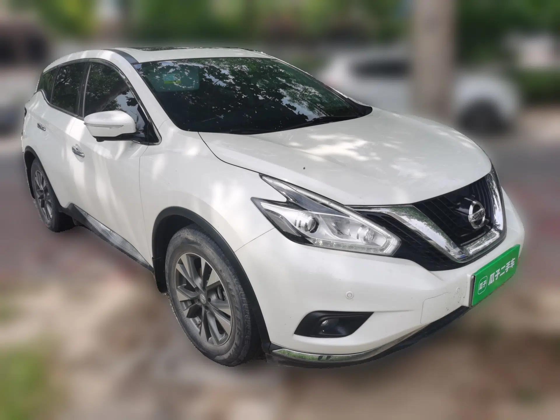 Nissan Murano 2021 2.5L XL Two-Wheel Drive Smart Connect Luxury Edition — миниатюра 3