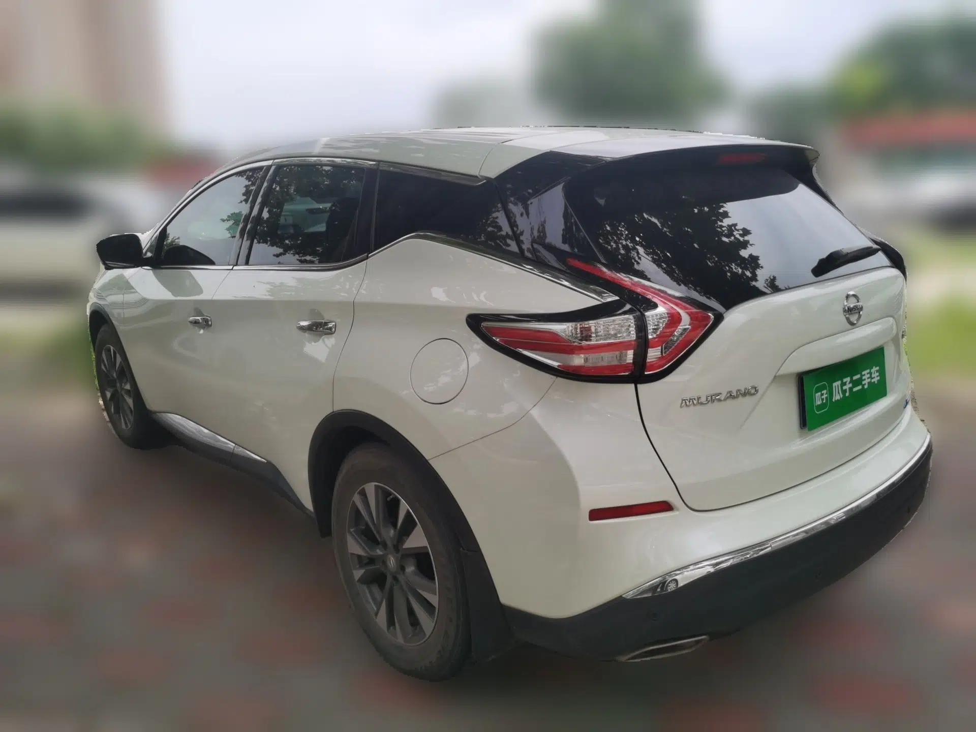 Nissan Murano 2021 2.5L XL Two-Wheel Drive Smart Connect Luxury Edition — миниатюра 4