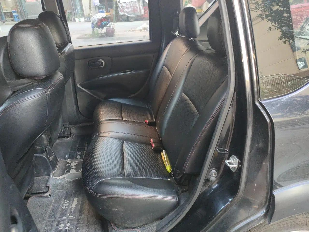 Nissan Livina 2013 Jingrui 1.6XL Manual Comfort Edition — миниатюра 17