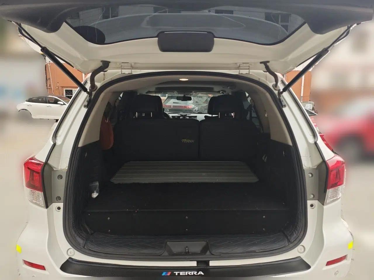 Nissan Terra 2020 2.5L XL Upper 4WD Automatic Four-Wheel Drive Luxury Edition — миниатюра 19