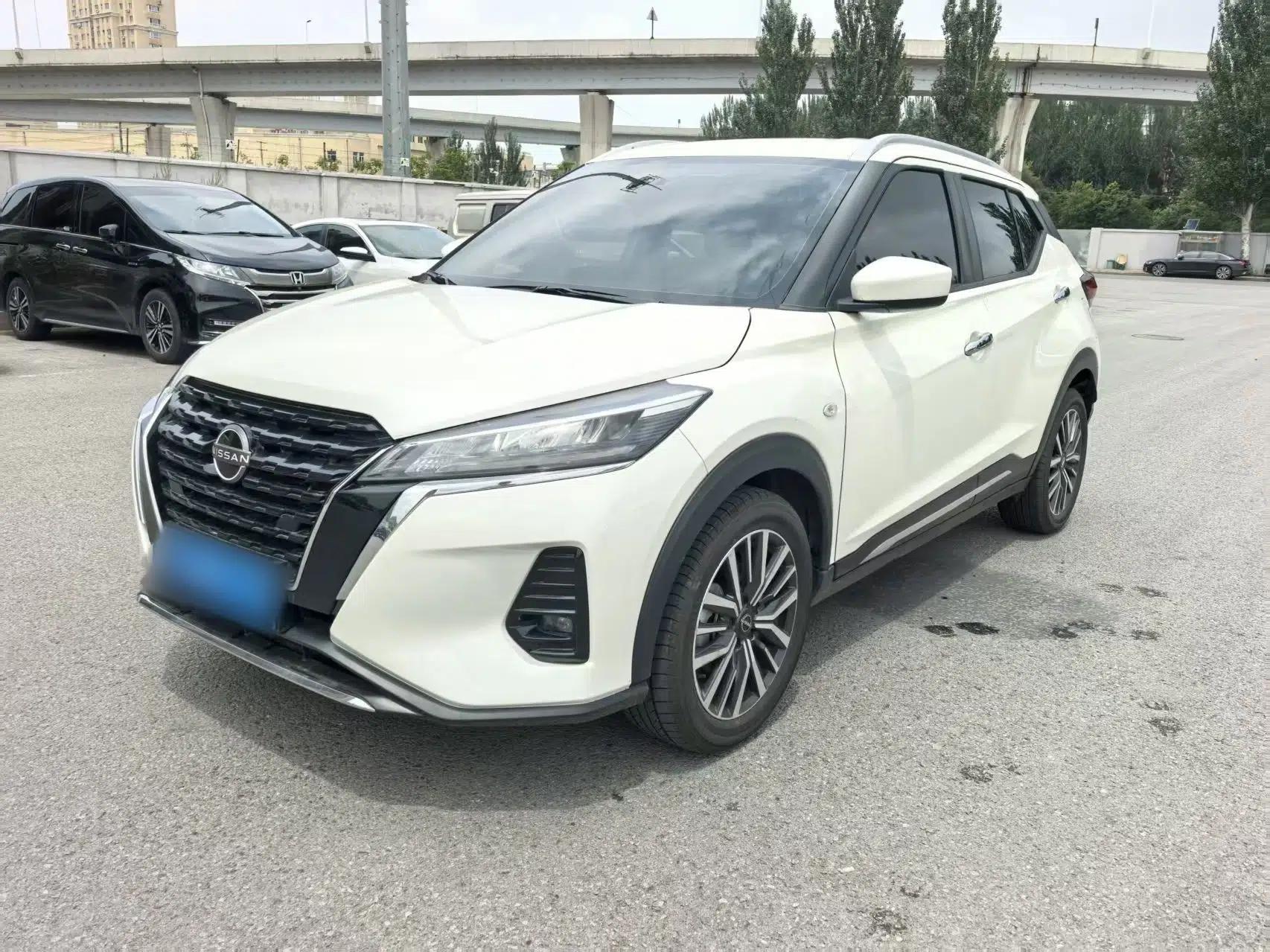 Nissan Kicks 2023 Jingqing Edition 1.5L Combining "Power" with a Stylish Touch — миниатюра 1