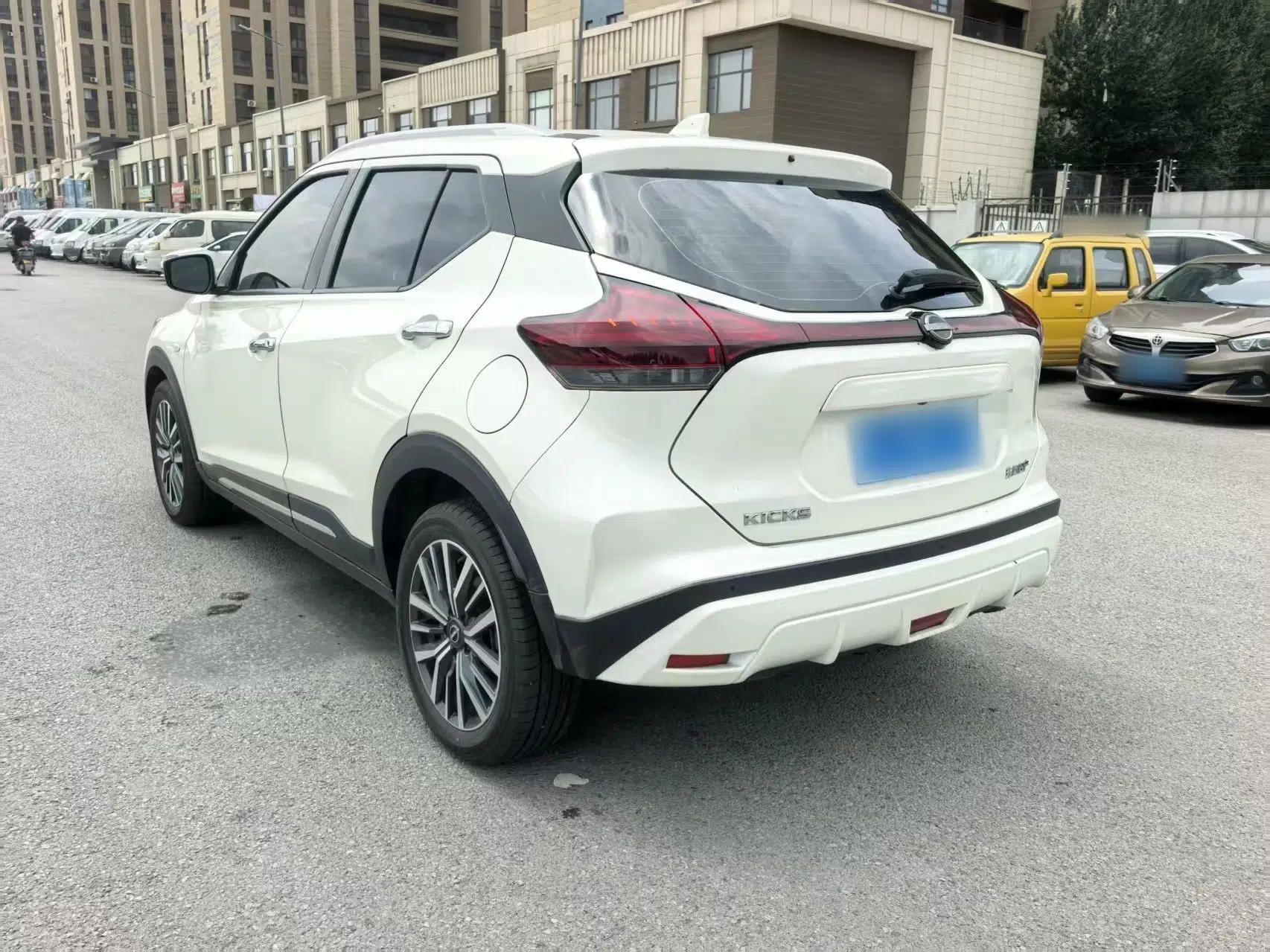 Nissan Kicks 2023 Jingqing Edition 1.5L Combining "Power" with a Stylish Touch — миниатюра 4