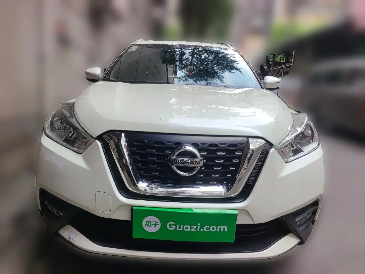 Nissan Kicks 2018 1.5L CVT Smart Connect Luxury Edition — миниатюра 2