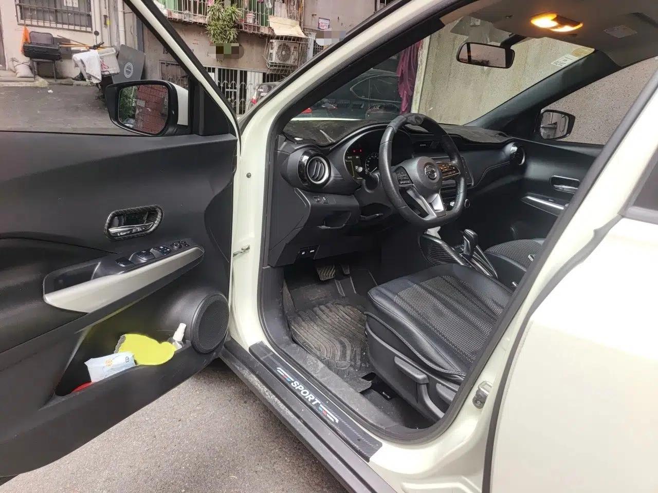 Nissan Kicks 2018 1.5L CVT Smart Connect Luxury Edition — миниатюра 19
