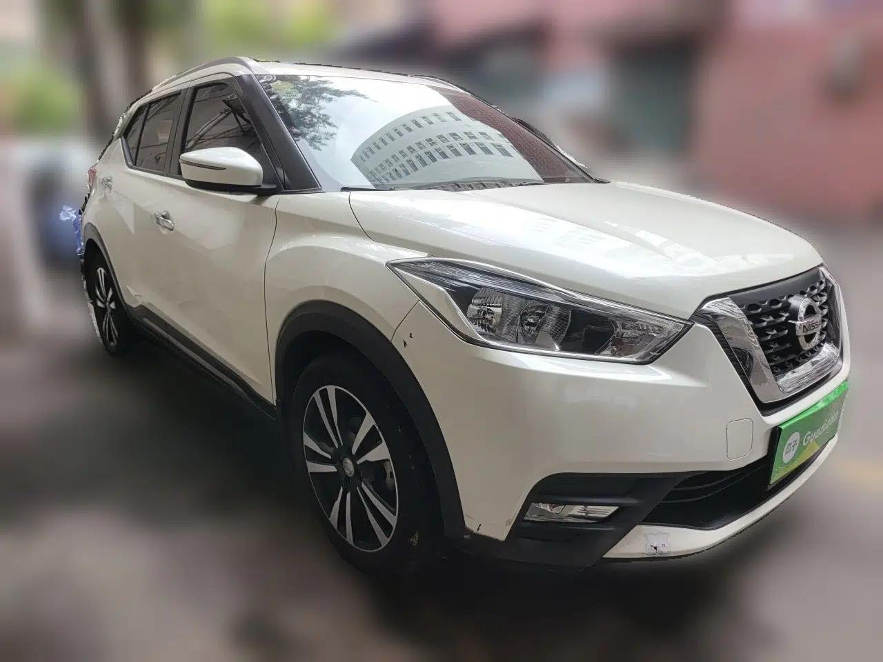 Nissan Kicks 2018 1.5L CVT Smart Connect Luxury Edition — миниатюра 3