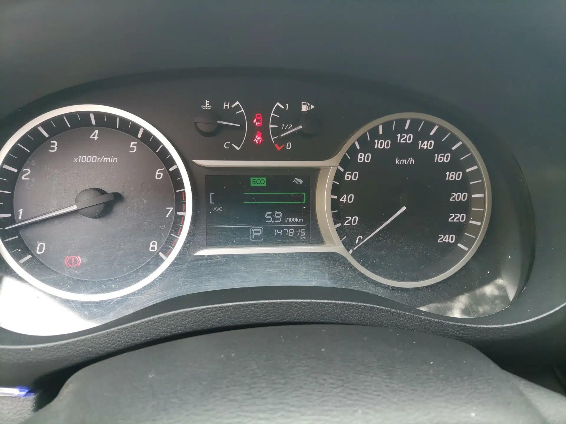 Nissan Lannia 2016 1.6L CVT Smart Cool Edition — миниатюра 11