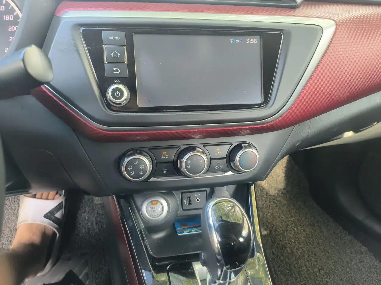 Nissan Lannia 2016 1.6L CVT Smart Cool Edition — миниатюра 13