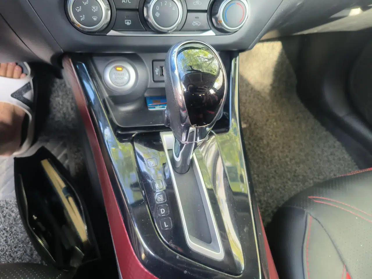 Nissan Lannia 2016 1.6L CVT Smart Cool Edition — миниатюра 14