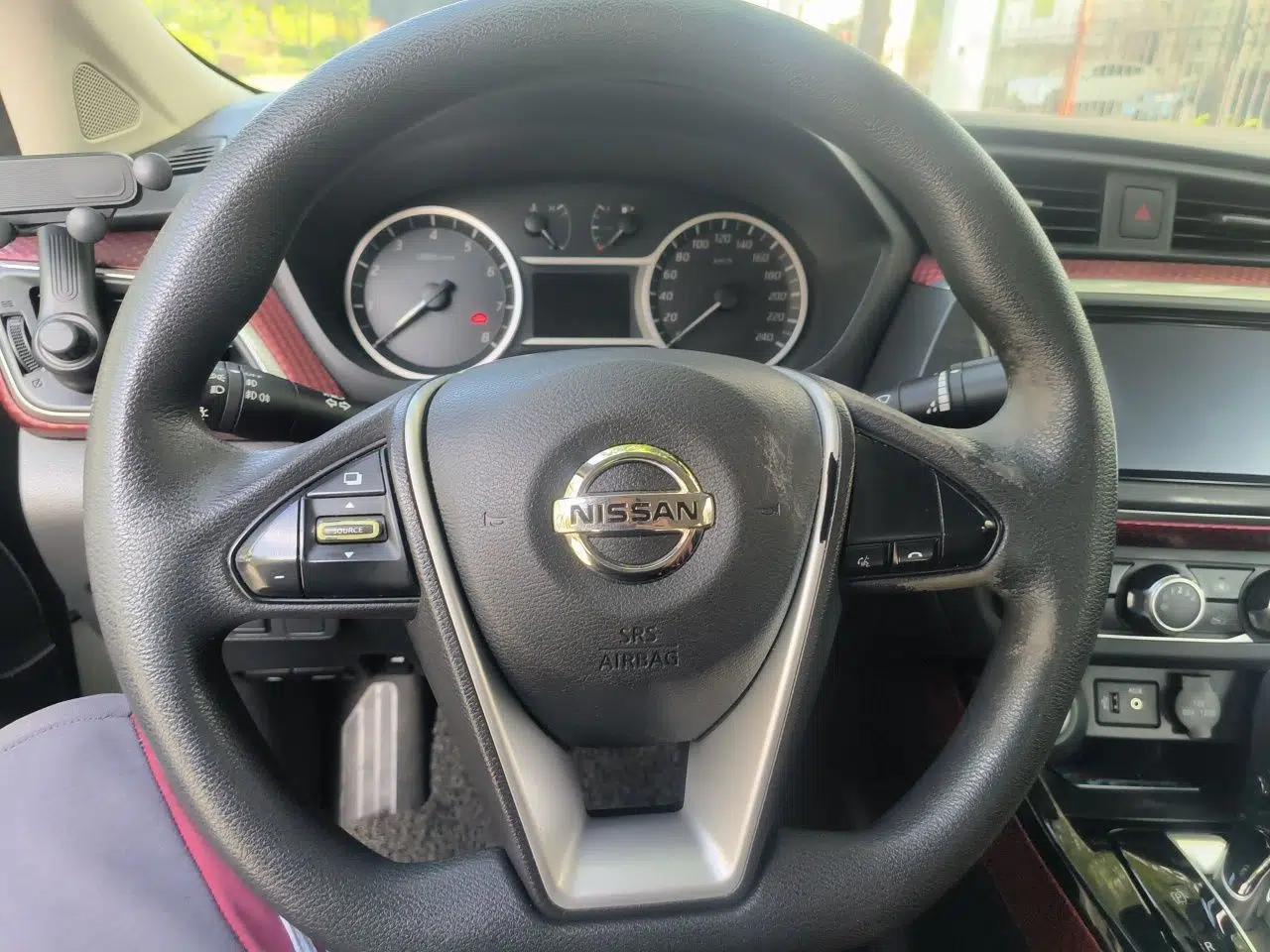 Nissan Lannia 2016 1.6L CVT Smart Cool Edition — миниатюра 10